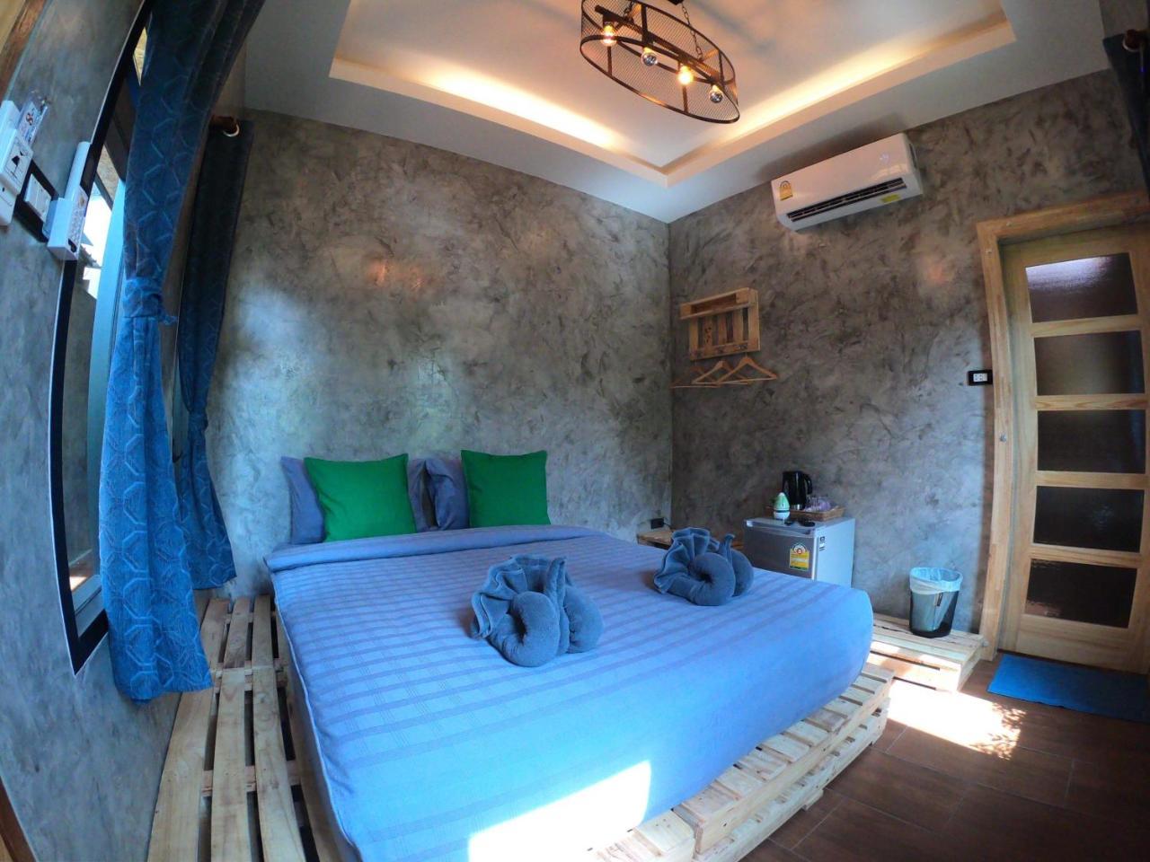 Albergue Samed Big Whale Rayong Exterior foto